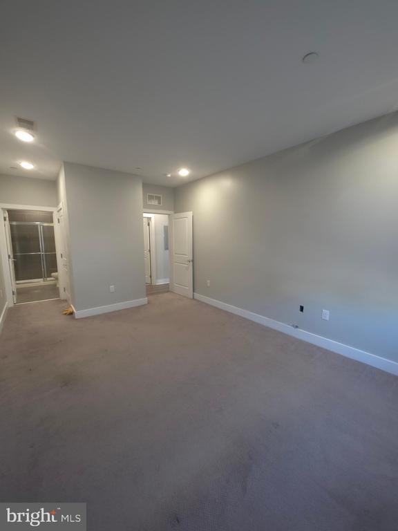 Building Photo - 3925 Haverford Ave