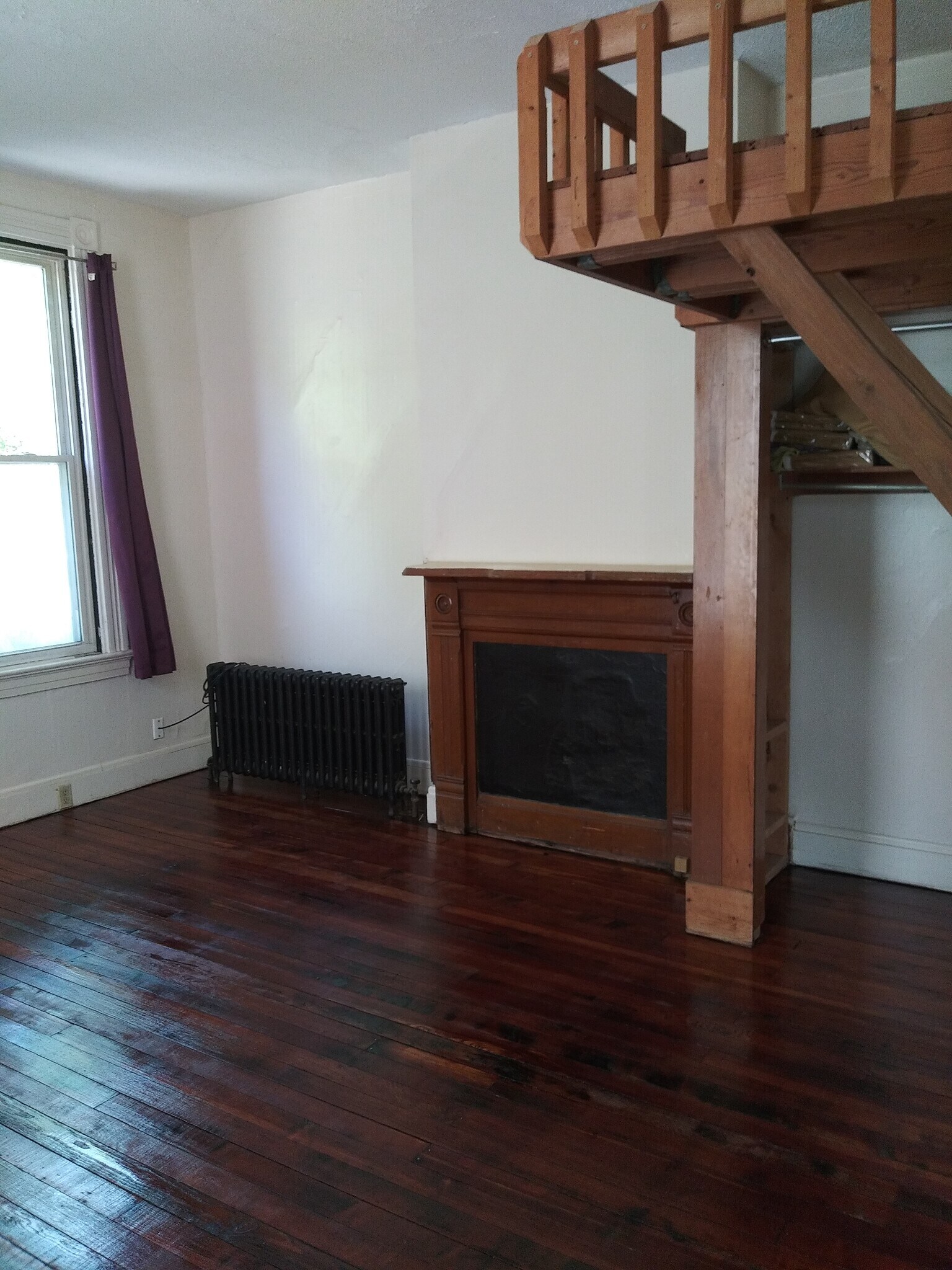 Building Photo - 2232 Ravine St