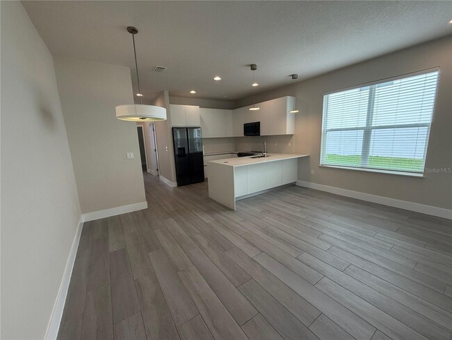 Building Photo - 17529 Hidden Forest Dr