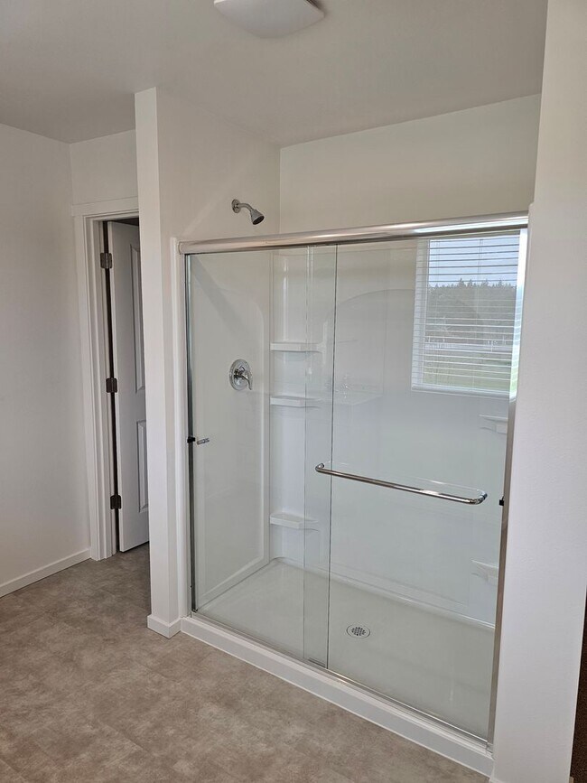 Building Photo - Brand New 4 Bedroom Home in Moreal Meadows! Close to Freeway & JBLM!