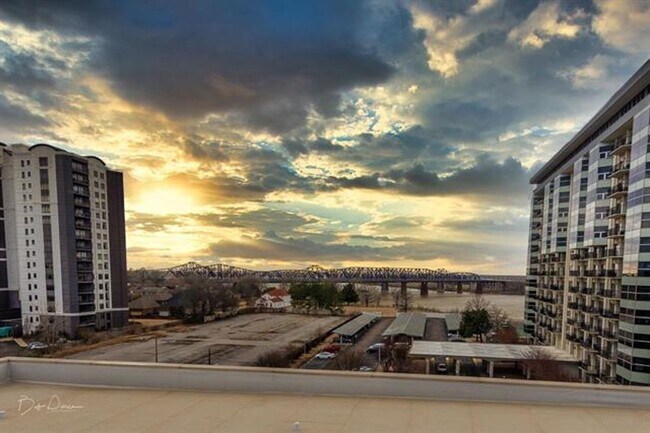 Building Photo - Gorgeous two bedroom two bath with 1574 ft.² two parking spaces included balcony, beautiful rooft...