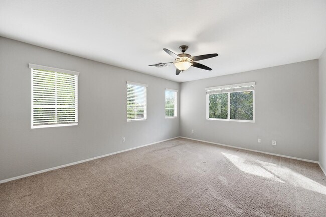 Building Photo - 1637 S Wildrose