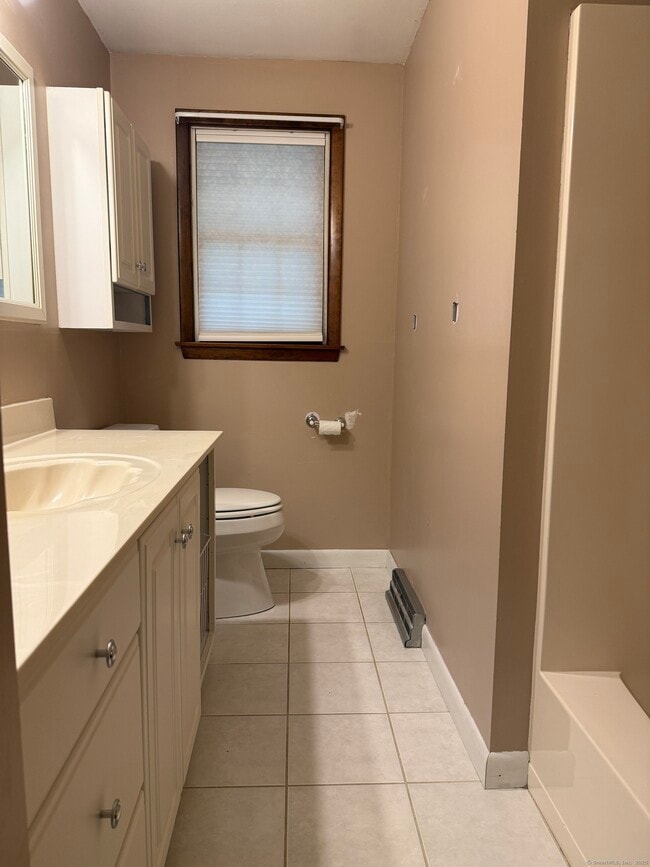 Building Photo - 56 Wedgewood Dr