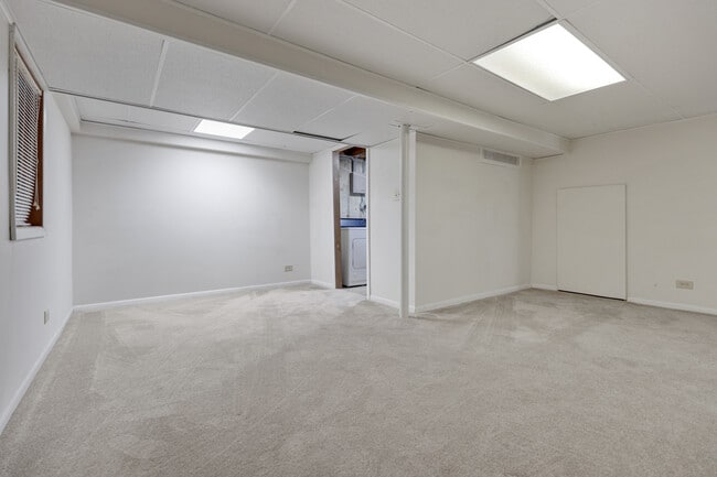 Building Photo - 262 W Inverrary Ln