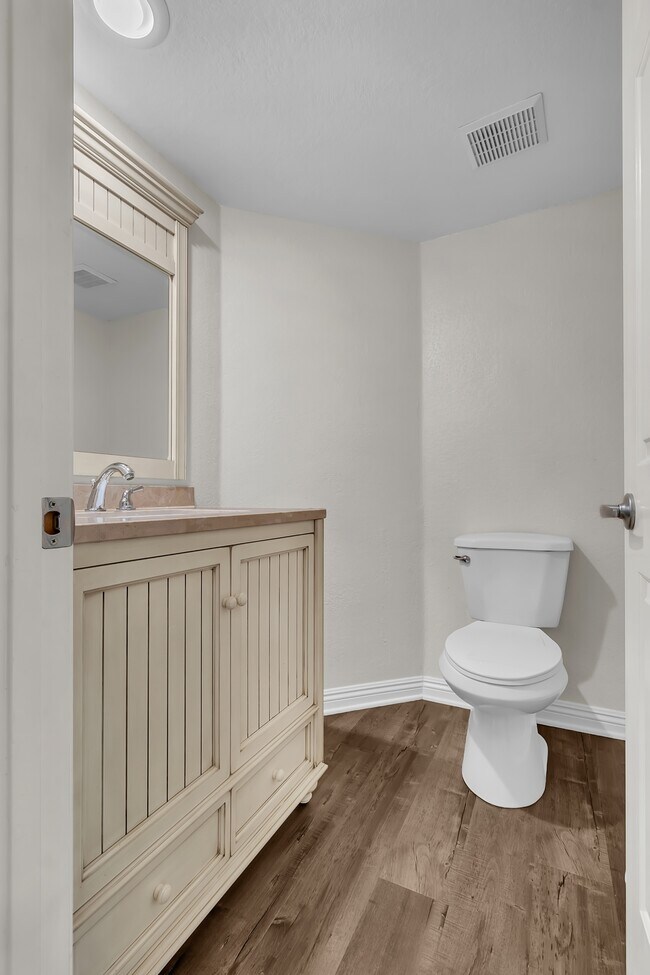 Building Photo - 33212 Ocean Bright