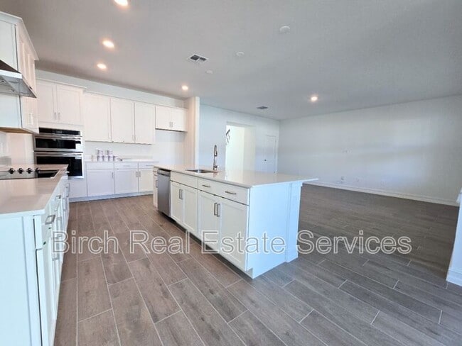 Building Photo - 18489 Serene Lk Lp