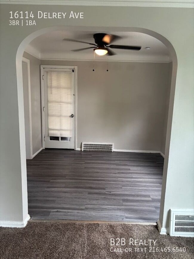 Building Photo - 16114 Delrey Ave
