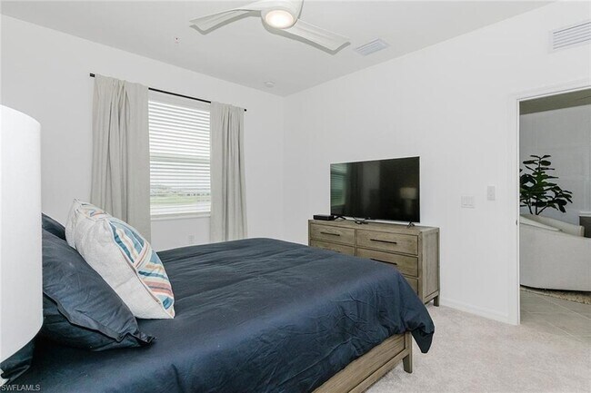 Building Photo - 5555 Double Eagle Cir