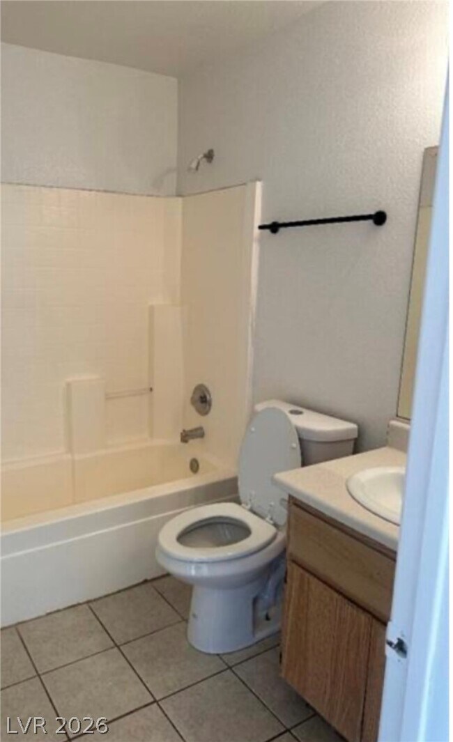 Building Photo - 3130 Flower Garden Ct