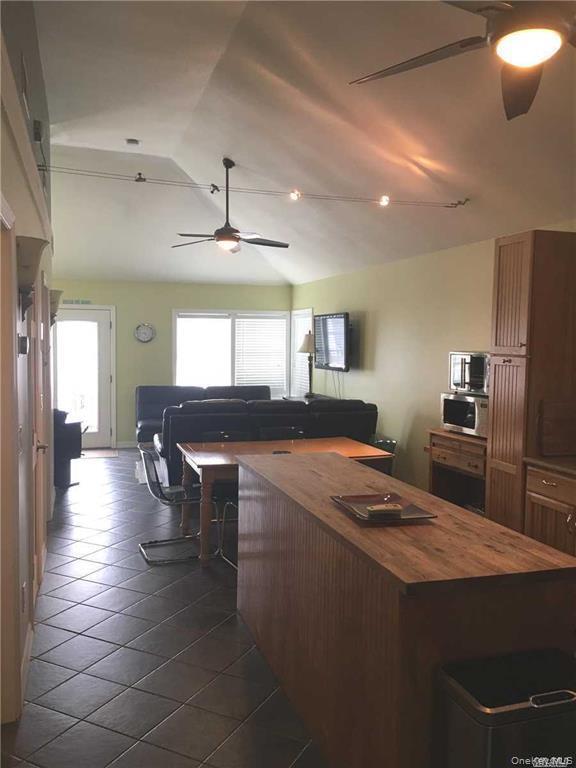 Building Photo - 86 Minnesota Ave