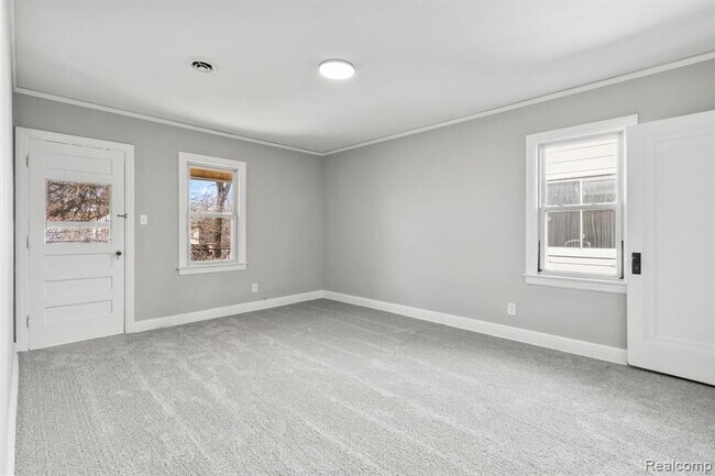 Building Photo - 16509 Northlawn St