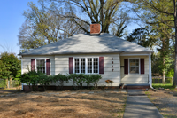 Building Photo - Cute Bungalow