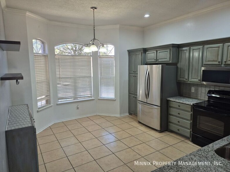 Building Photo - 1923 76th St