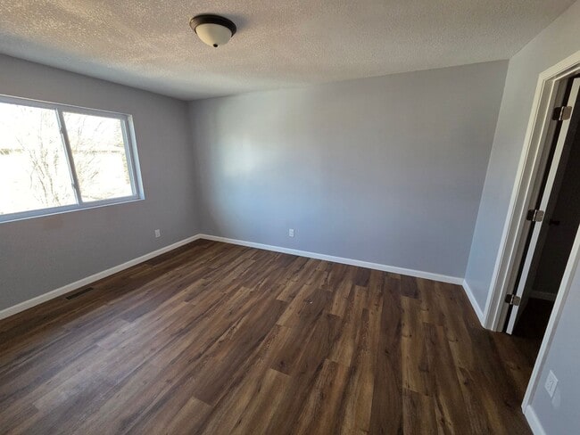 Building Photo - 4741 Welcome Ave N