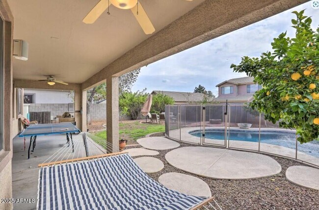 Building Photo - 8801 W Palmaire Ave