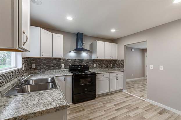 Building Photo - 4909 Higgins St