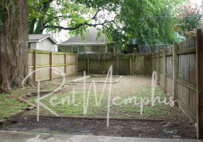 Building Photo - 997 Meda St