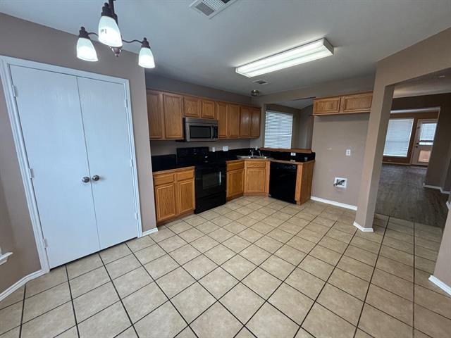 Building Photo - 205 Lake Wichita Dr