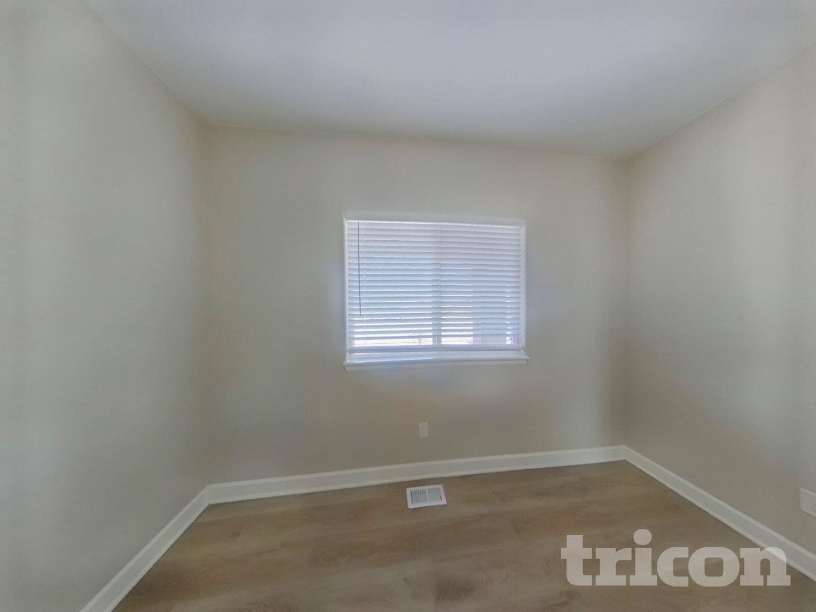 Building Photo - 6555 Stingray Ln