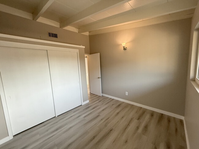 Building Photo - 4250 Kansas Ave