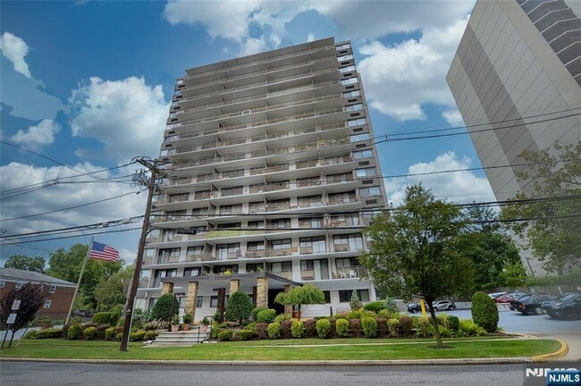 Primary Photo - 235 Prospect Ave