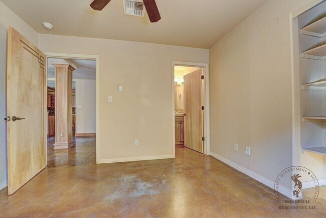 Building Photo - 1304 Monument Ct