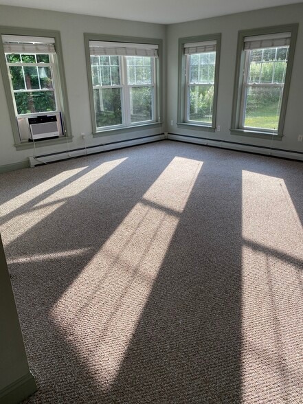 Living room - 6 Cormorant Pl