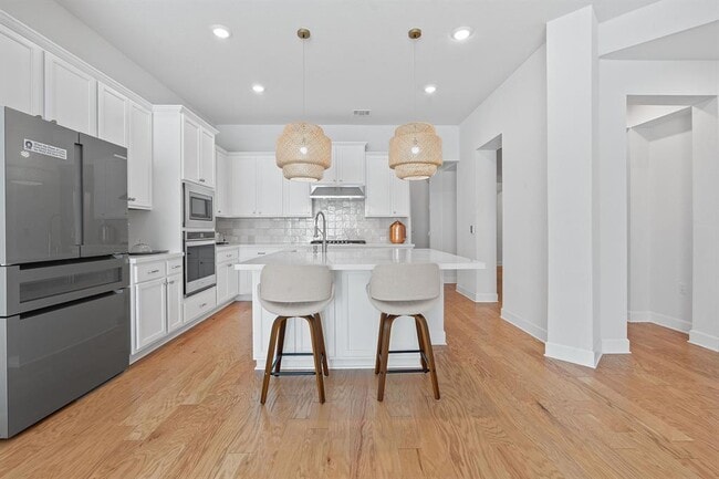 Building Photo - 104 Majestic Arroyo Way