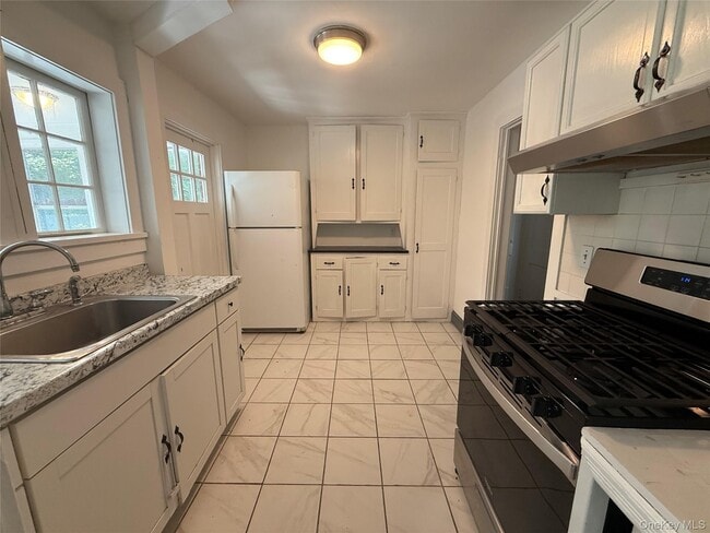 Building Photo - 6779 US-209