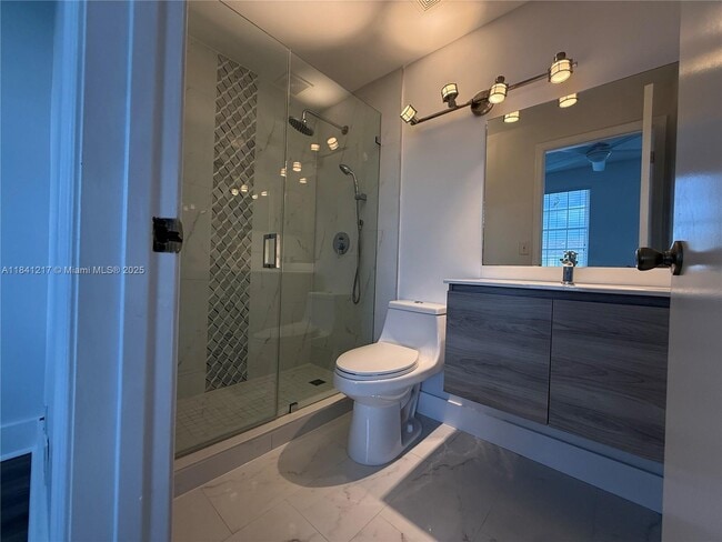 Building Photo - 16736 Hemingway Dr