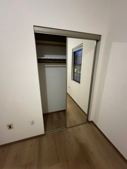 Building Photo - 1747 E 2nd St