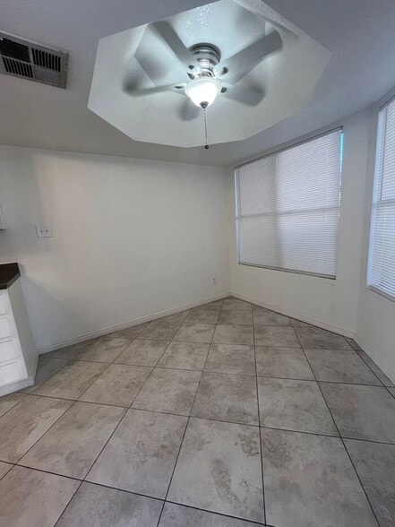 Building Photo - 16818 N 56th St
