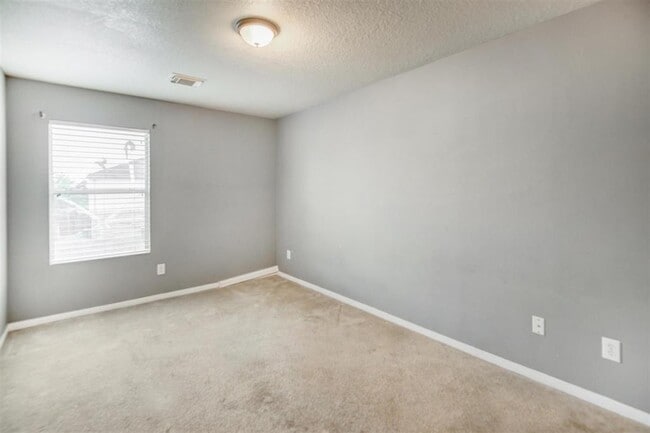 Building Photo - 15410 Apple Bloom Way