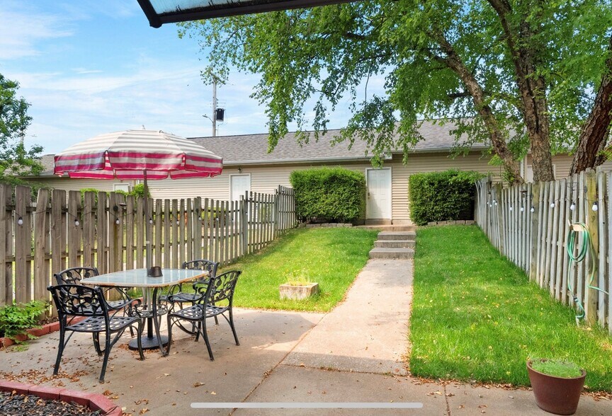 Building Photo - 4109 Westminster Pl