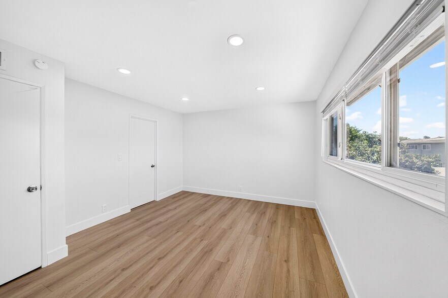 Building Photo - 8321 Santa Margarita Ln