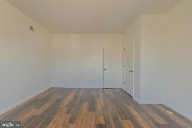 Building Photo - 5512 Locust St