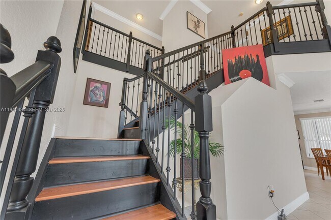 Building Photo - 19500 SW 39th Ct