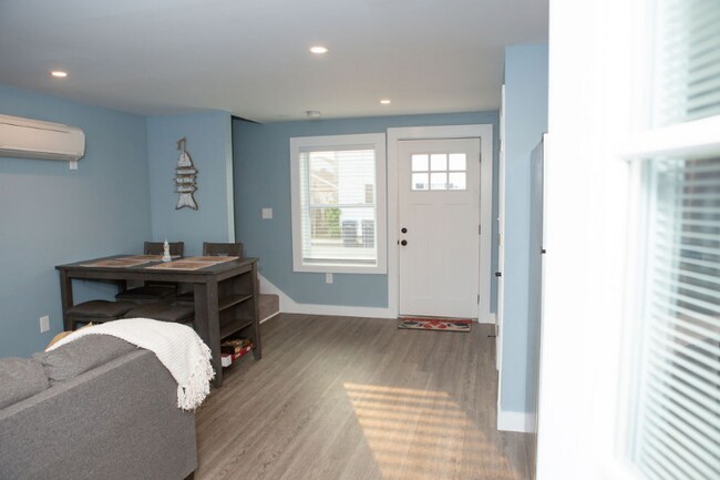 Building Photo - 201 Ashworth Ave