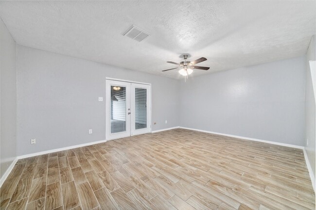 Building Photo - 353 Audrey Ln