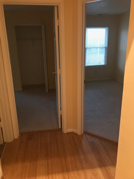 Building Photo - 5485 Trumpet Vine Ct