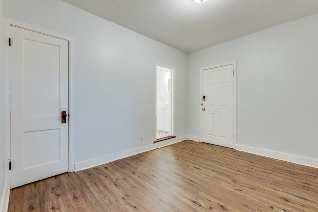 Building Photo - 525 Washington Ave