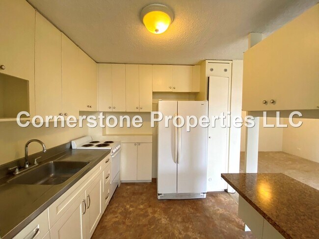 Building Photo - 1026 Kalo Pl