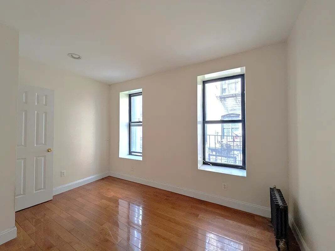 Building Photo - 533 W 158th St