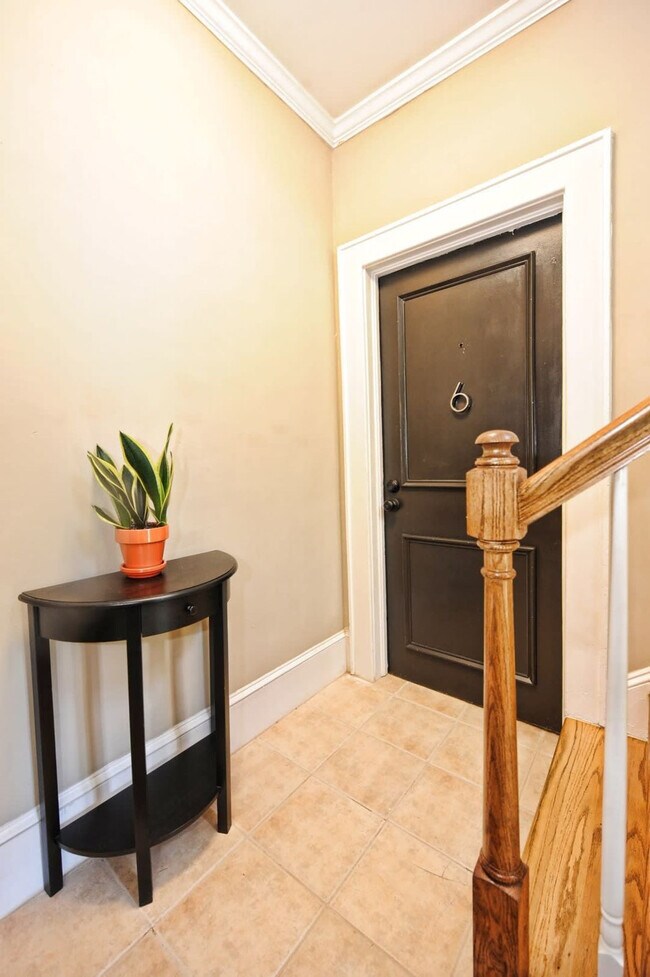 Building Photo - 2101 Kirkwood Ave