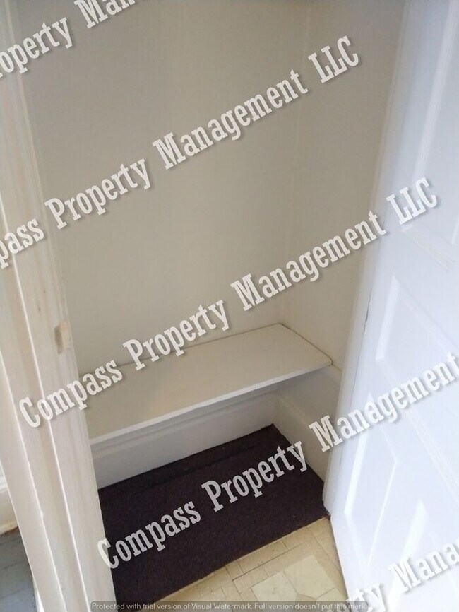Building Photo - $595 - Efficiency Apartment - Coatesville