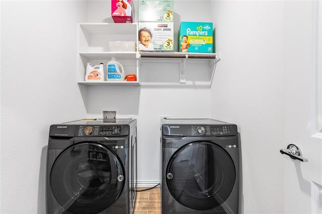 Building Photo - 2096 Creekbluff Cir