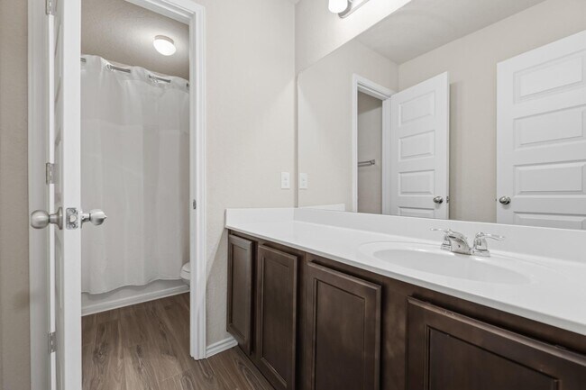 Building Photo - 186 Porcupine Ln