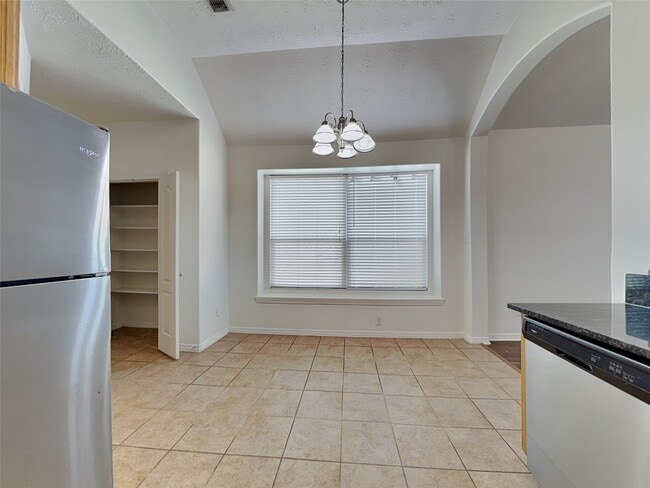 Building Photo - 30622 N Sulphur Creek Dr