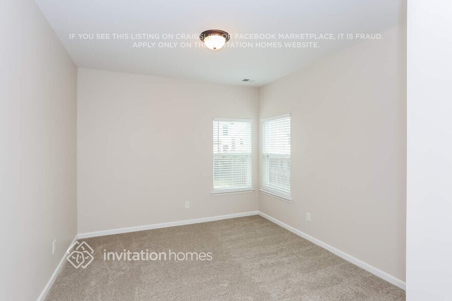 Building Photo - 247 Elrosa Rd