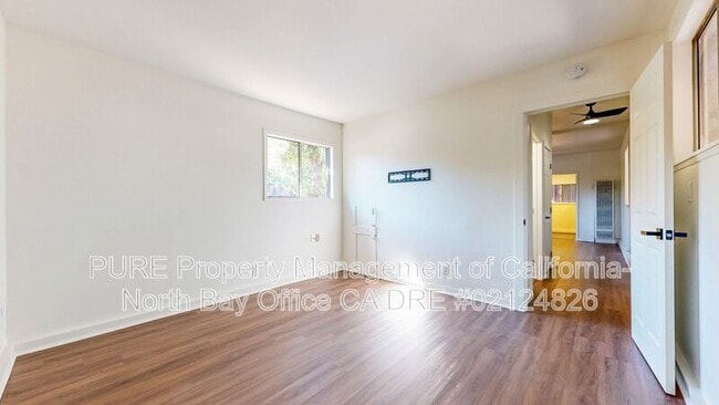 Building Photo - 4773 Montecito Ave